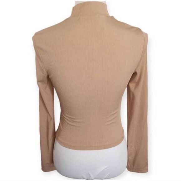 CBR BEIGE CUTOUT TOP SZ.S NWT. - Picture 5 of 9